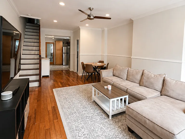 1609 Reed St — Photo 2