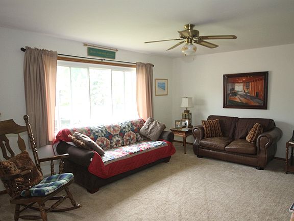 5th image of 1325 Hyland Dr