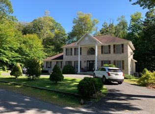 5217 Iroquois St, Tobyhanna, PA