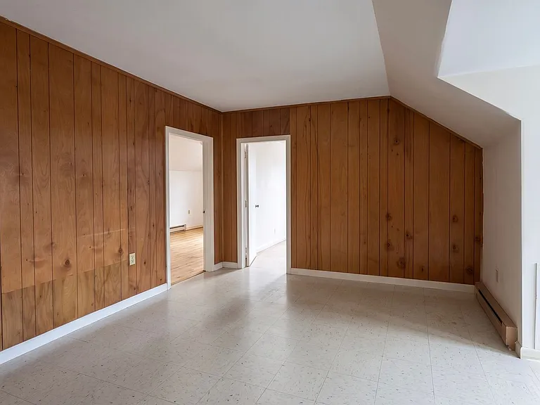 169 Main Street — Photo 3