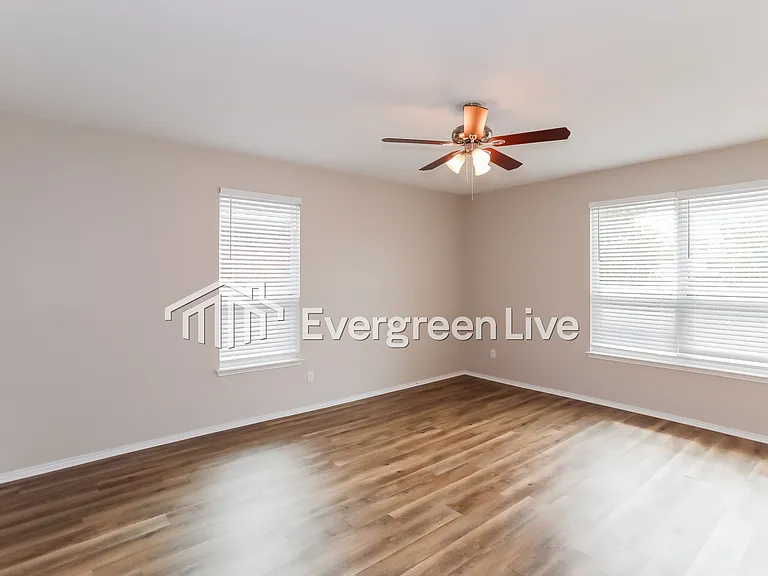 4905 Caraway Dr — Photo 4