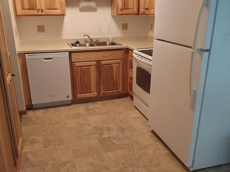 820 S Lakeshore Dr #4 — Photo 6