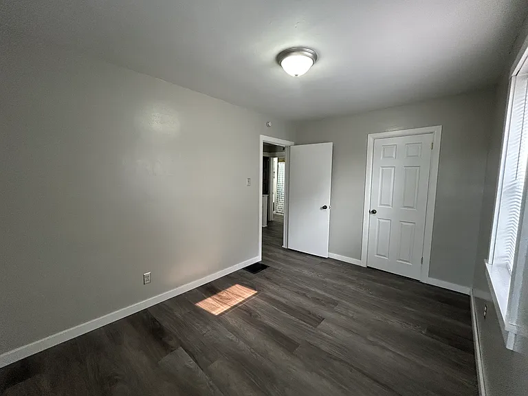 433 Ohio Ave — Photo 25