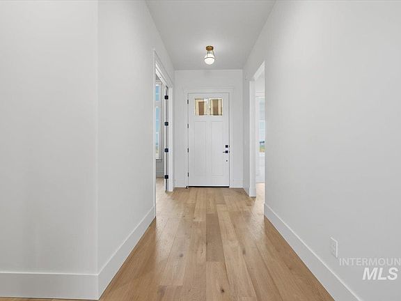 4th image of 7642 E Newcastle Dr