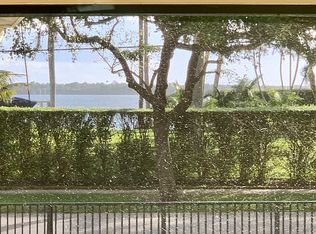 100 Dory Rd S, North Palm Beach, FL 33408