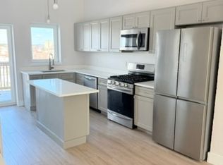 101 Westford St #2, Lowell, MA 01851
