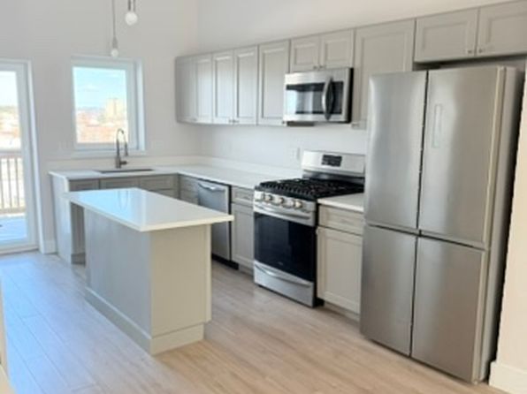 101 Westford St #2