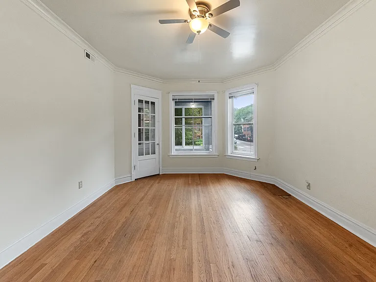 1353 W Catalpa Ave #1 — Photo 10