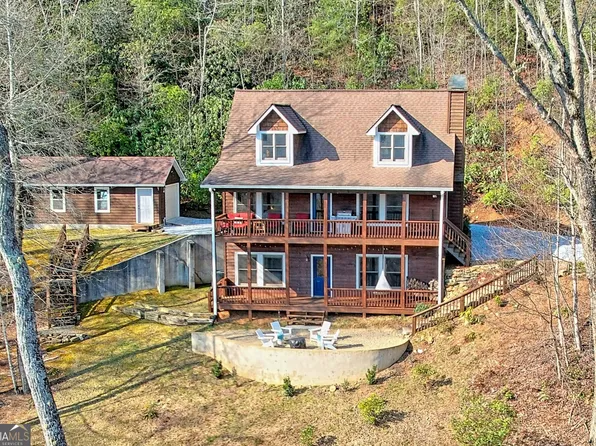 247 Sleepy Brook Ln, Dillard, GA 30537