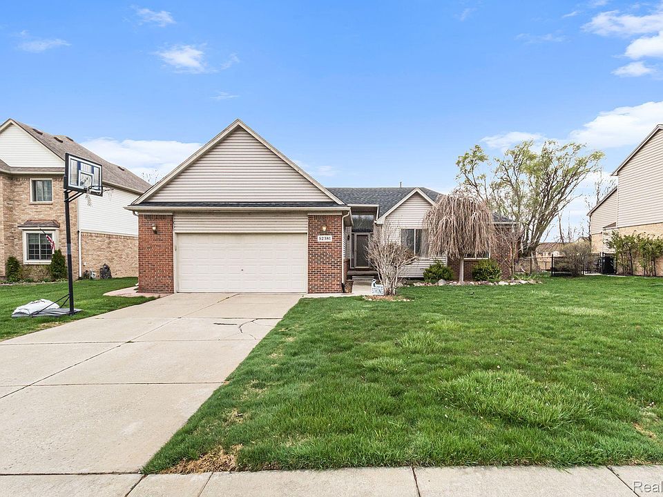 1st image of 52381 Creek Ln