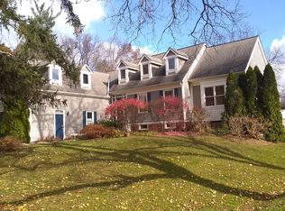 1230 Plover Dr, Highland, MI 48357