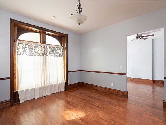 5th image of 2802 Texas Ave