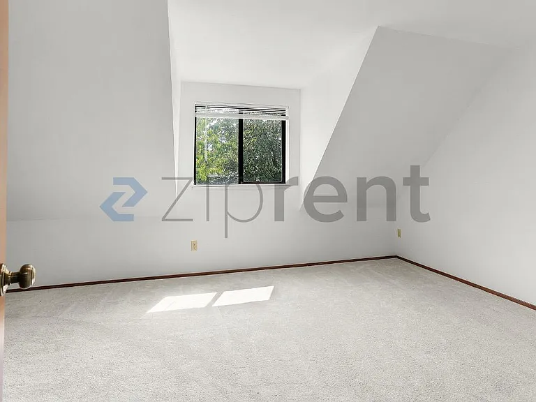 10655 Woodinville Redmond Rd NE — Photo 13
