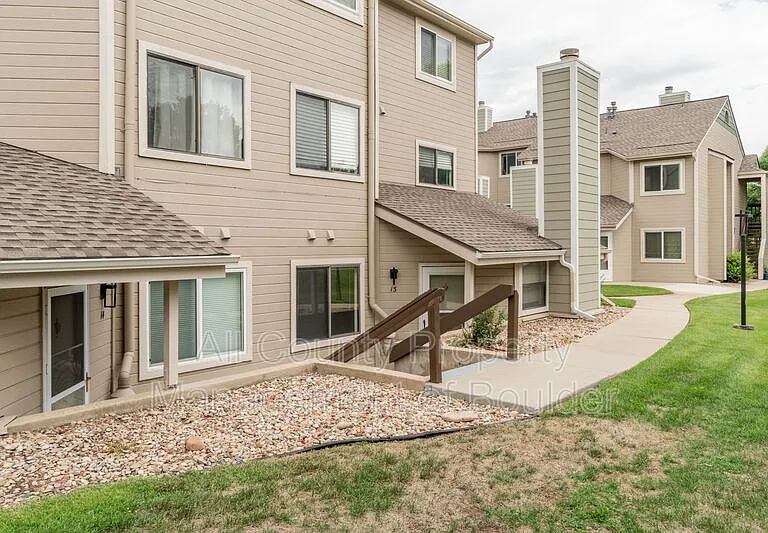5520 Stonewall Pl #13 — Photo 1