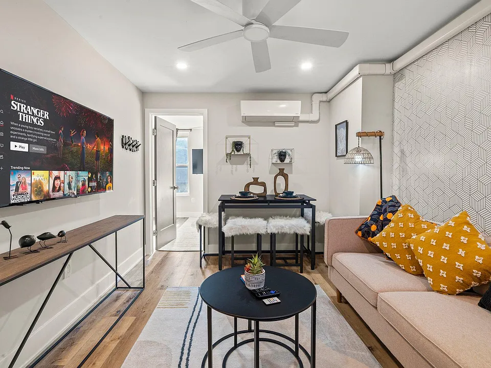 1334 E Passyunk Ave #2