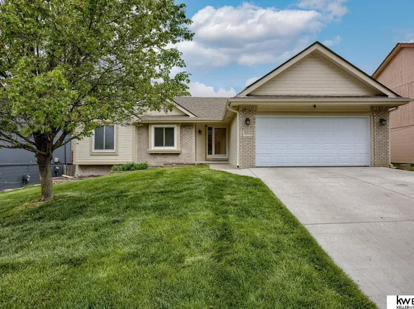 8264 Wyoming St, Omaha, NE 68122