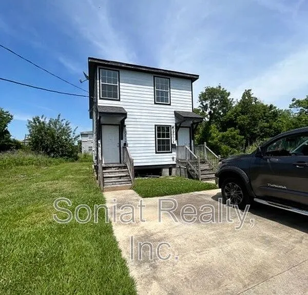 2012 Alabo St — Photo 1