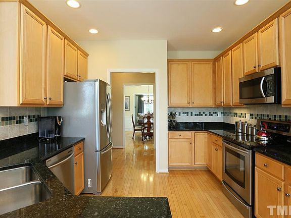 3rd image of 7 Piedmont Forest Ct