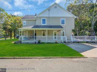686 Clifton Ave, Toms River, NJ 08753