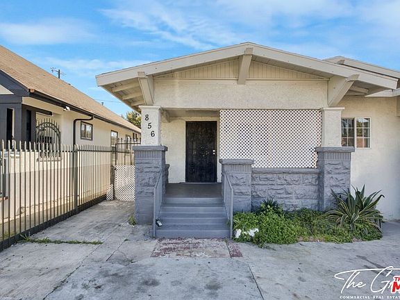 3rd image of 856 W 47th St