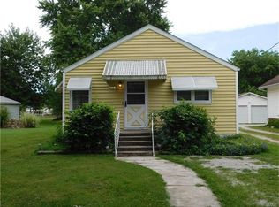 1124 N Franklin St, Litchfield, IL 62056