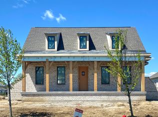 15644 Allegro Dr, Westfield, IN 46074