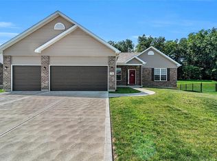 734 Lost Canyon Blvd, Wentzville, MO 63385