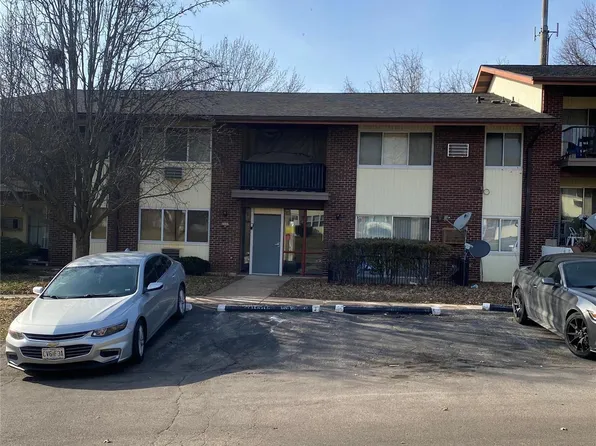 7727 Hazelcrest Dr APT B, Hazelwood, MO 63042