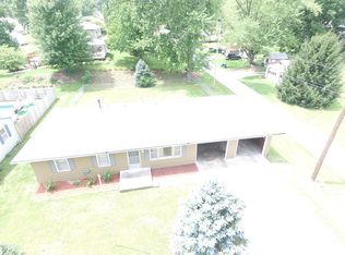 102 Edwards St, New Franklin, MO 65274