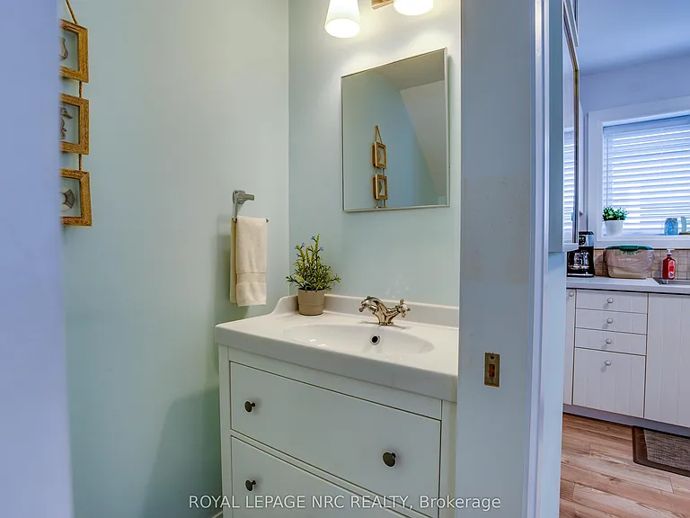 339 Eastwood Ave #FRONT — Photo 8