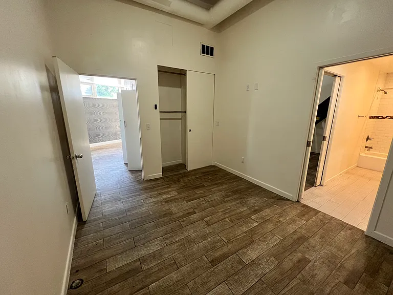 1245 W 2nd St — Photo 12