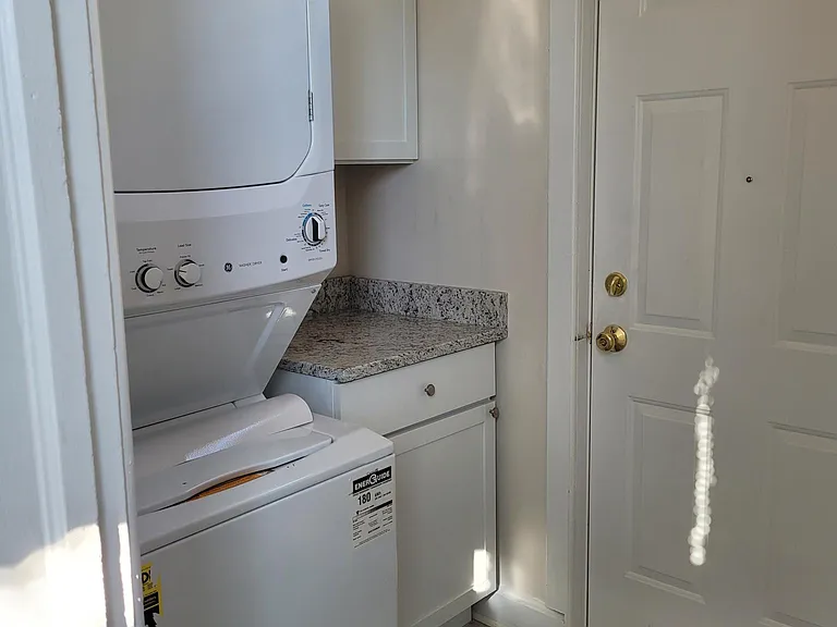 1305 Judson Ave #2 — Photo 8