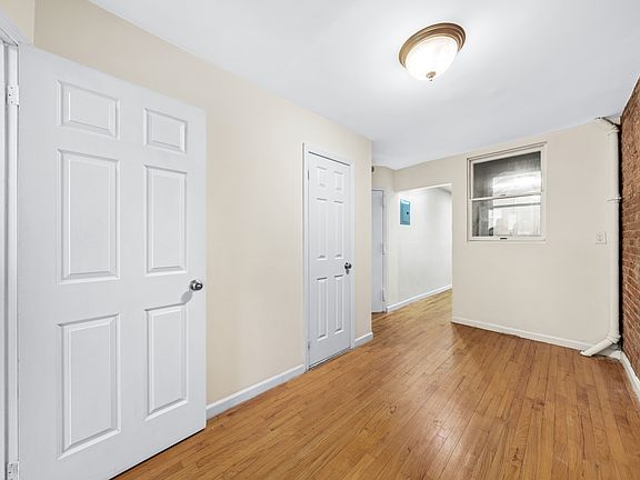 5th image of 1604 1st Ave APT 3A