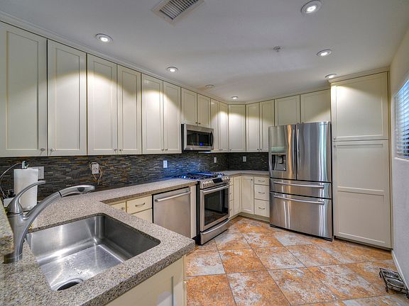 5th image of 19700 N 76th St APT 1104