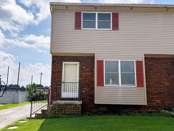 2nd image of 622 Cricket Ln