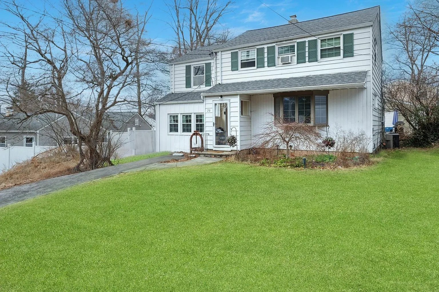 20 Bainbridge Court photo 1