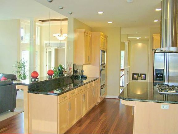 Chef's Kitchen w/Views!