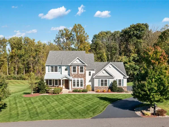 1700 Mountain View Dr, Bethlehem, PA 18015