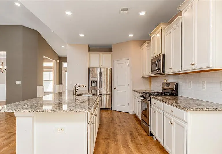 1208 Ficus Dr #SAGO PLANTATION — Photo 5