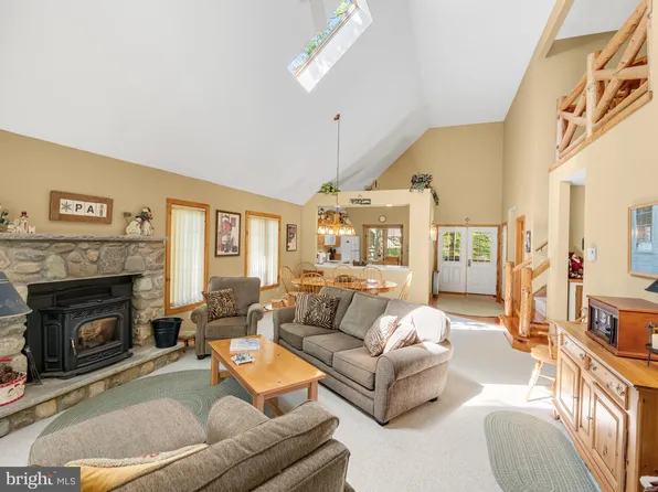 41 Ski Jump, Lake Harmony, PA 18624