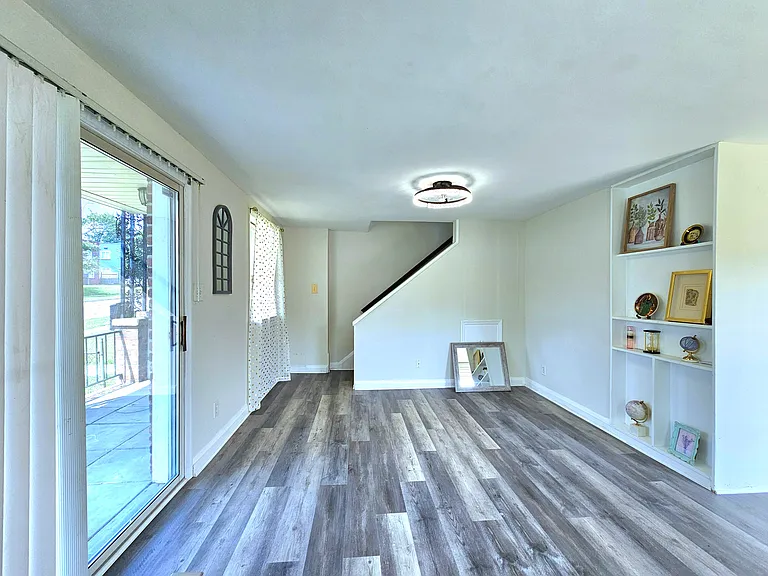 8501 Chestnut Oak Rd — Photo 6