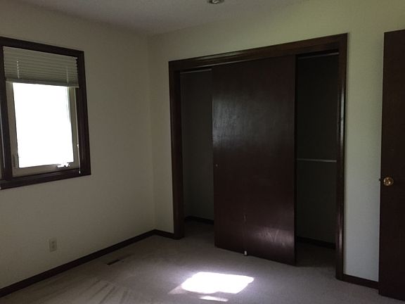5th image of 4811 Fleetwood Cir