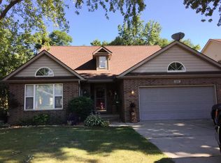 868 111th St, Pleasant Prairie, WI 53158