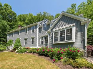 586 Redding Rd, Redding, CT 06896