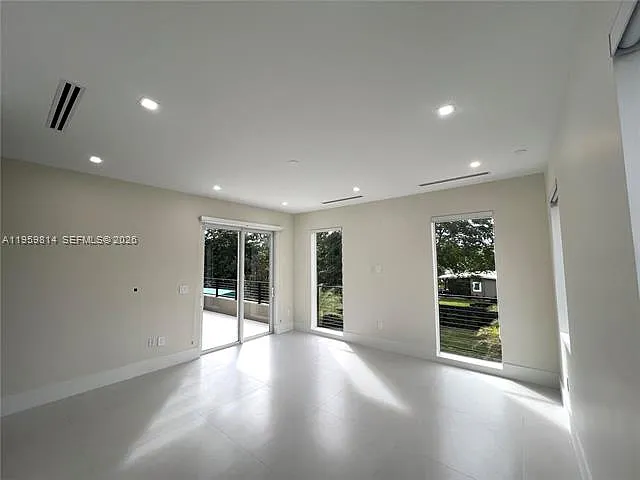 7850 SW 67th Ave — Photo 27