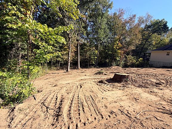 3rd image of 0 San Luray Dr