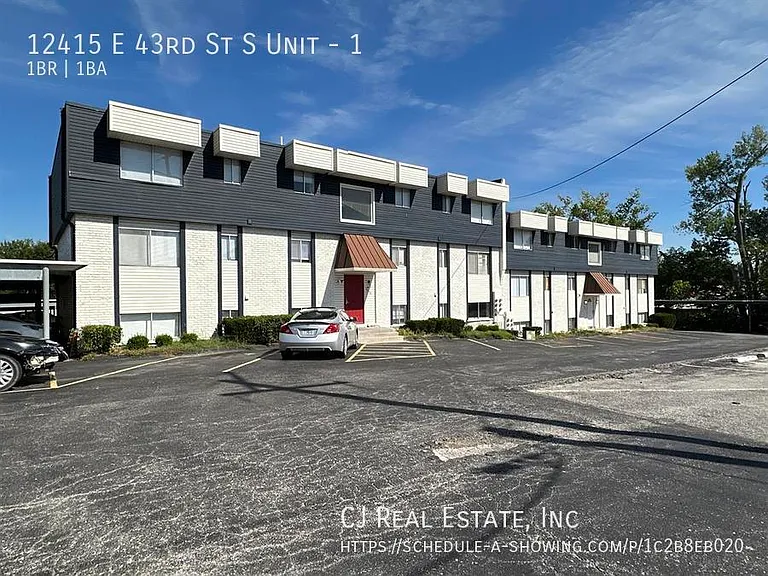 12415 E 43rd St S #1 — Photo 1