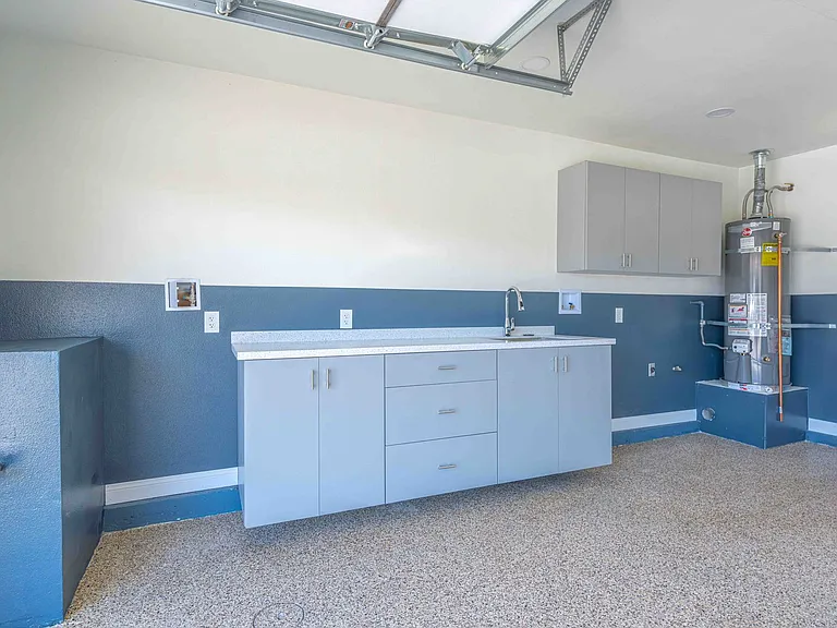 10419 Hayford St — Photo 26