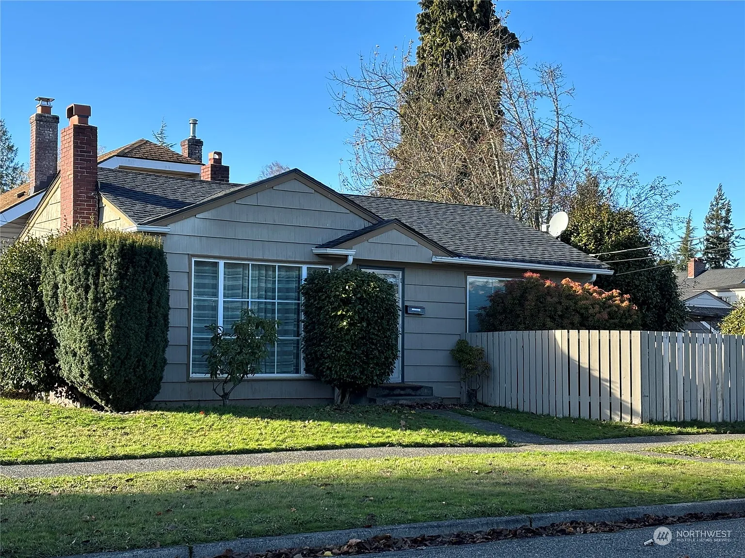 1002 N Madison photo 1