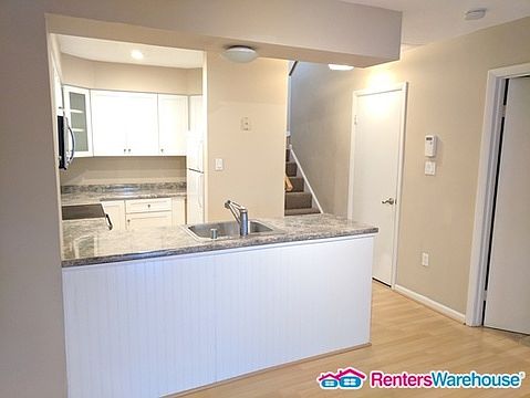 3rd image of 18168 Windsor Hill Dr